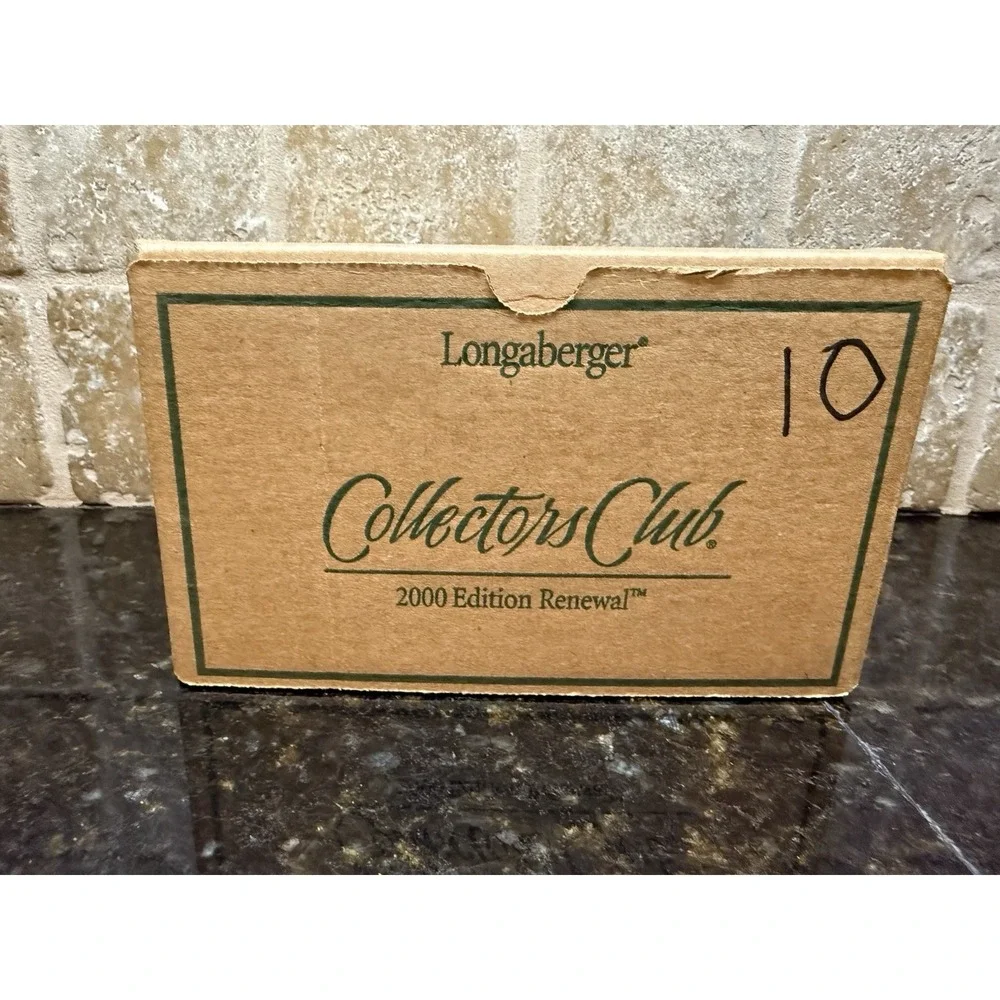 Longaberger Collectors Club 2000 Edition Renewal Basket NEW Plastic Fabric Liner